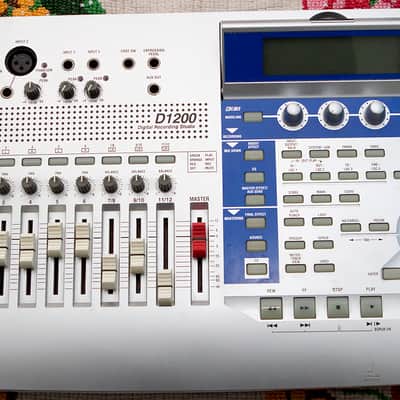 Korg D1200 12-track Digital Recording Studio CD Drive