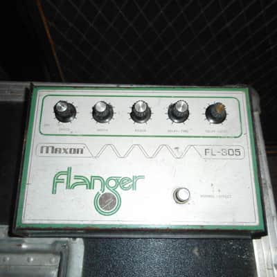Maxon FL305 Flanger 1970's - Green image 1