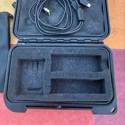 Xvive U4 Wireless In-Ear Monitor System 2019 - 2020 - Black image 3
