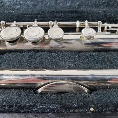 Yamaha YFL-225NII Flute with Yamaha case, Japan, very good condition image 3