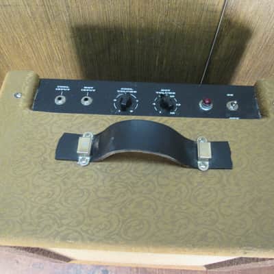 Fender Ramparte 9w Combo Amp NICE!!! image 4