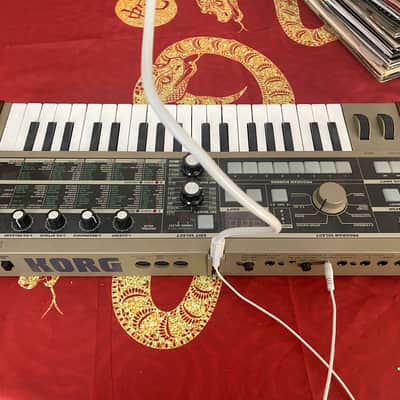Korg MicroKORG 37-Key Synthesizer/Vocoder - 2002-2019 - Silver image 4