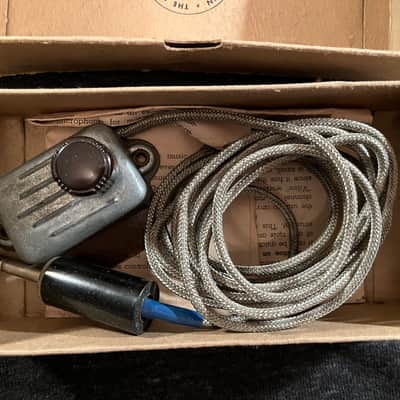Lektrofone Deluxe 201-M Vibro microphone/ pickup 1940's? image 2