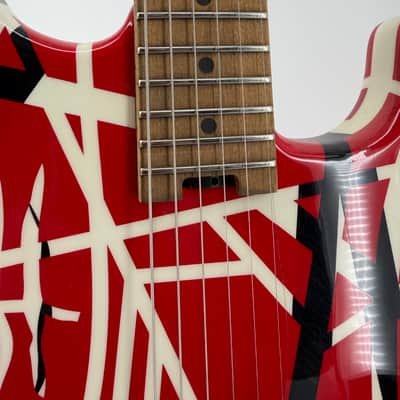 EVH Striped Series Frankie 2020 - Present - Red / White / Black Stripes Relic image 5