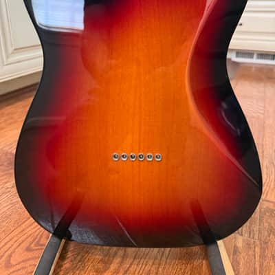Fender American Professional ll Telecaster Deluxe 2023 - 3 tone sunburst image 6