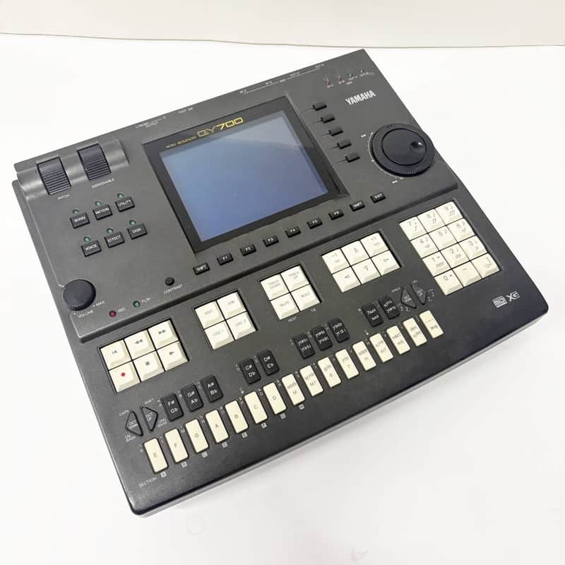 Yamaha Qy700 [Mp01058] (07/06) image 1