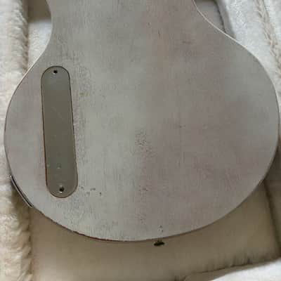 Mondell Custom Guitars DC German Carve Junior 2023 - Relic White Fox image 5