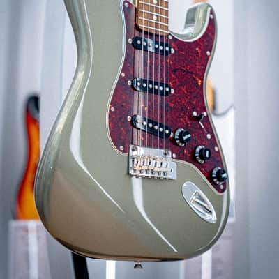 Fender Japan FSR Collection Hybrid II Strat RW JOM image 2