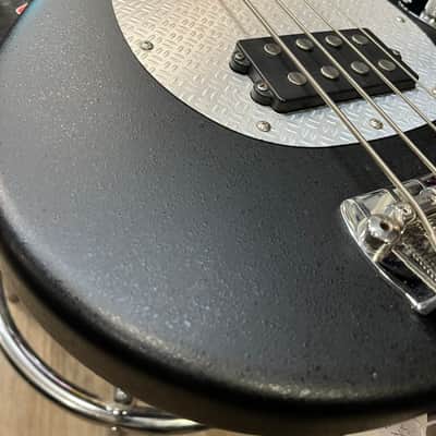 Ernie Ball Music Man SUB 2EQ Bass 4 Active 2004 -Textured Black image 16