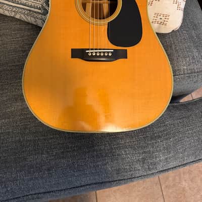 Martin D-35 1969 - Natural image 4
