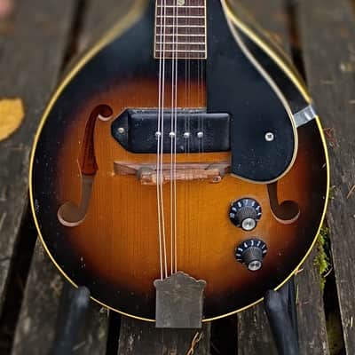 Gibson EM-150 Mandolin 1968 - Sunburst image 1