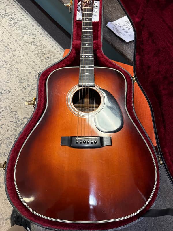 Alvarez  Yairi DY74S - Sunburst with OHSC image 1