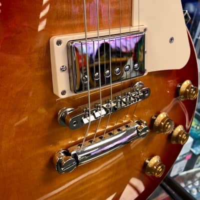 Gibson Les Paul Standard 50’s, Heritage Cherry Sunburst with Case 2023 image 10
