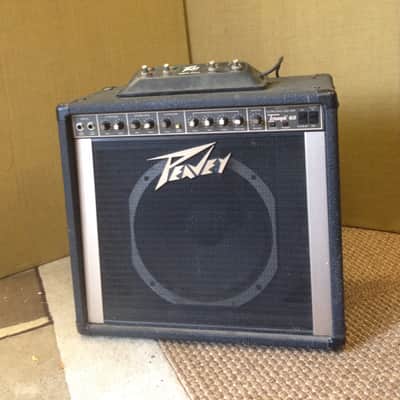 Peavey Triumph 60 Ultra Gain Tube 60-Watt 1x12 Guitar Combo