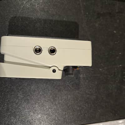 Behringer NR300 Noise Reducer Pedal 2010s - Standard image 5