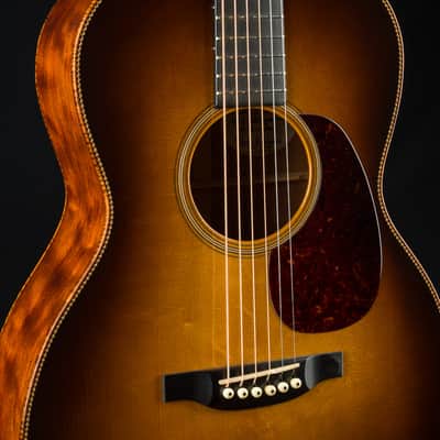 Bourgeois OMS DB Signature Figured Mahogany and Aged Tone Bearclaw Adirondack Spruce Sunburst Used (2022) image 6