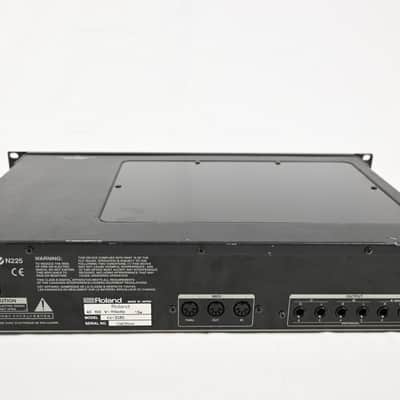 Roland XV-3080 image 7