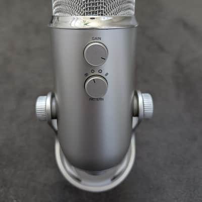 Yeti Studio USB Mic Exclusive Limited Platinum Edition image 2