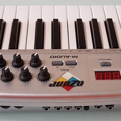 M-Audio Ozone, USB 2x2 audio interface + MIDI controller image 2
