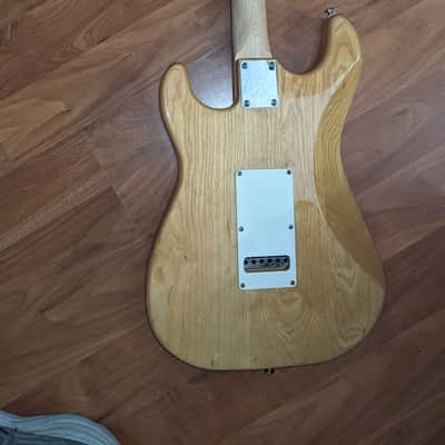 G&L Legacy (first year production Tribute Korea 2003),Natural gloss finish on Ash , Fullerton USA 2017 left handed replacement neck,-rosewood board , fender locking tuners, CLF-100 vintage Alnicos image 2