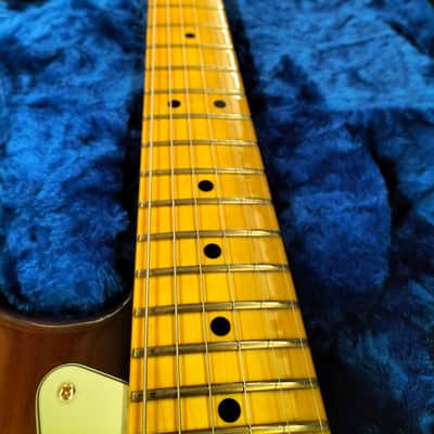 Fender 75TH ANNIVERSARY COMMEMORATIVE STRATOCASTER Maple Fingerboard, 2-Color Bourbon Burst image 21