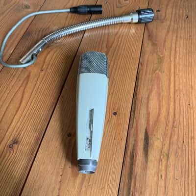 Sennheiser MD 421-2 Cardioid Vintage Dynamic Microphone 1960s - 1970s - White image 9