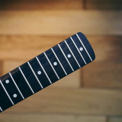 Stratocaster Neck – Roasted Maple & Rosewood | 21 Frets | Nitro Satin Finish | Bone Nut image 11