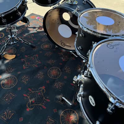 HUGE DW Design Drum Kit w/ Hardware image 8