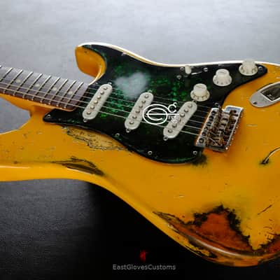 Fender Stratocaster Yellow Heavy Aged Relic image 9