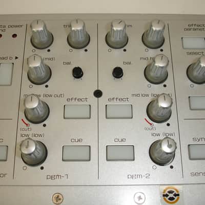 Vestax VCI-100 USB MIDI DJ Controller image 5