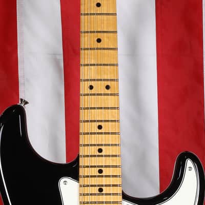 Fender Player II Stratocaster - Black with White Pickguard image 4