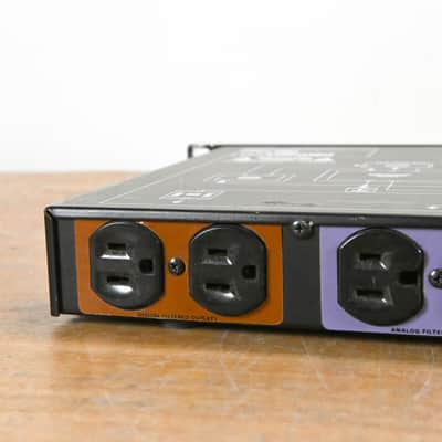 Monster Power PRO 2500 PowerCenter 10-Outlet Power Conditioner CG0119X image 9