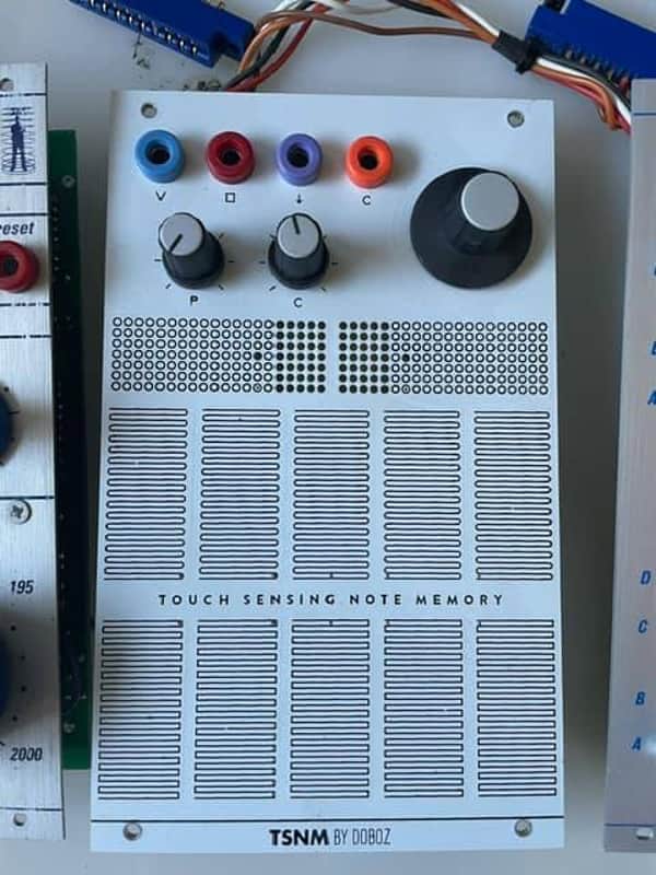 Doboz TSNM Mk1 2020 - White image 1