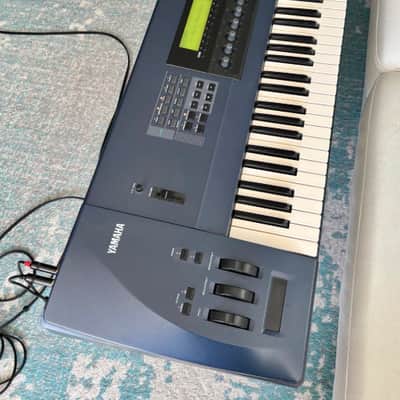 Yamaha EX5 - Blue