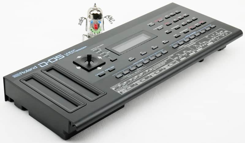 Roland D-05 Boutique Linear Synthesizer + Decksaver + Neuwertig + 1,5J Garantie image 1