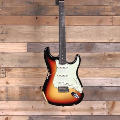 Fender Custom Shop 60's Dual Mag II Stratocaster Relic 3-Color Sunburst w/ Case image 4