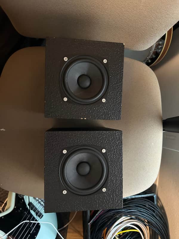 DIY Mixcube Speakers 2010’s - Black image 1