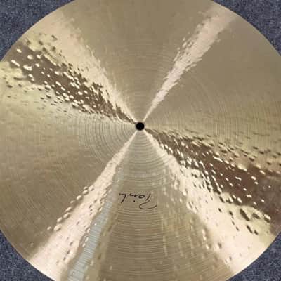 Used Paiste Signature Traditionals Light Flat Ride Cymbal 20" - Very Good image 2