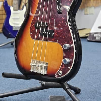 Fender Vintera II 60s Precision Bass - Mint image 4