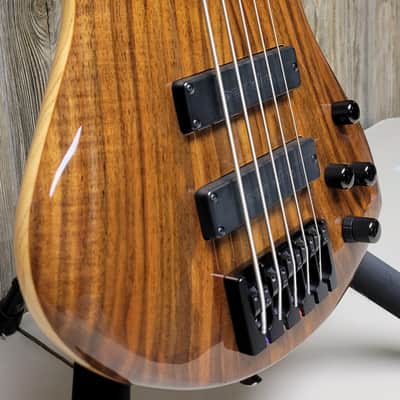 Roscoe SKB Custom 5 Walnut 2015 Natural image 4