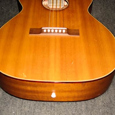 Harmony H162 W/ Original Chipboard Case (1971?) image 9