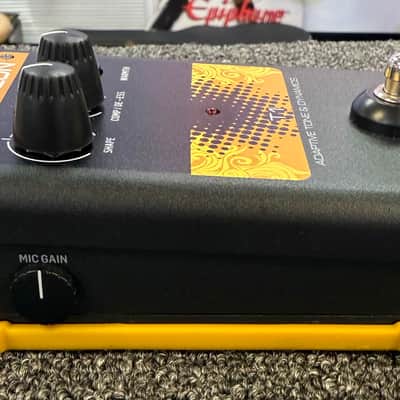 TC Helicon VoiceTone T1 Vocal Tone & Dynamics Pedal - Pre Owned image 5