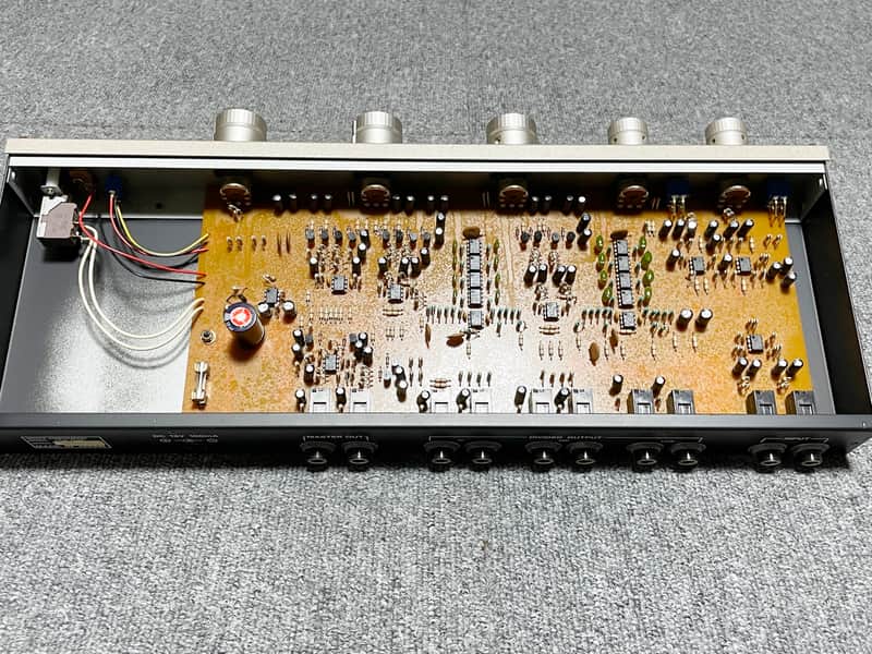 Vestax DCR-1200 3-Band Isolator w/power adapter | Reverb