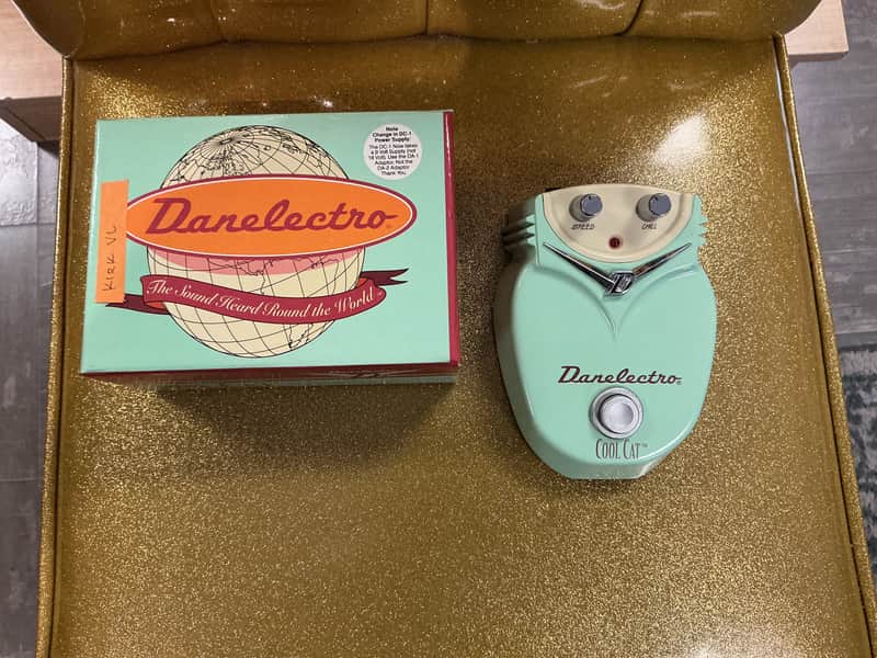 Danelectro Cool Cat Chorus