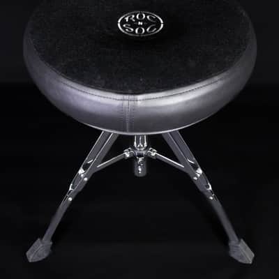 Roc-N-Soc Extended Base Round Throne - Black image 1