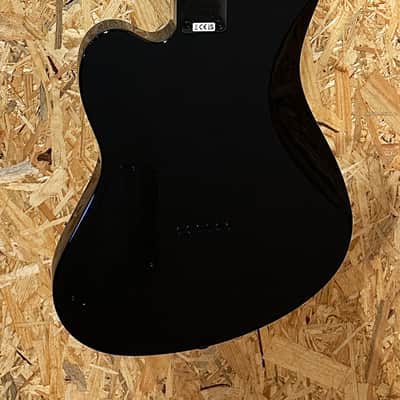 Pre Owned Jackson JS22 Surfcaster HT SN BK - Gloss Black image 4