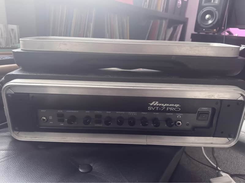 Ampeg SVT-7 PRO 1000-Watt Bass Amp Head 2010 - Present - Black image 1