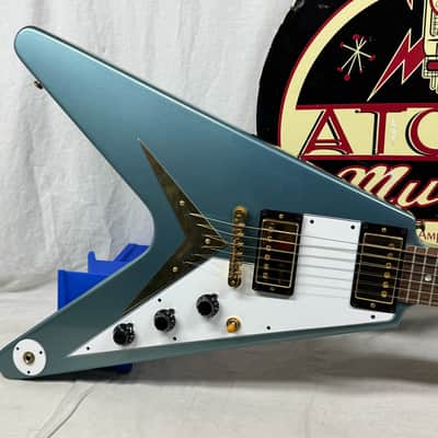 Gibson USA Custom Shop '59 1959 Reissue Flying V Guitar with COA + Case - Pelham Blue image 3