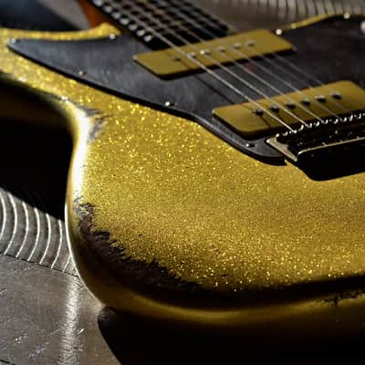 American Fender Jazzmaster Relic  Custom  Nitro Gold Sparkle G&G Case image 15