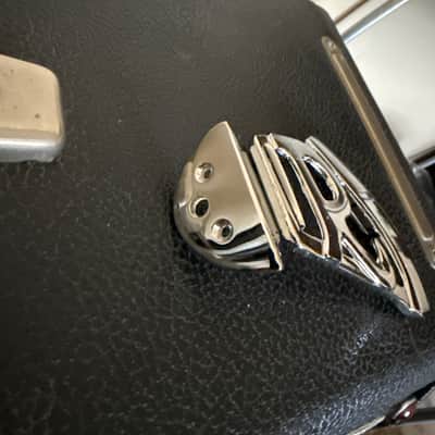 Rickenbacker R 6 string tailpiece 2024 - Chrome image 4